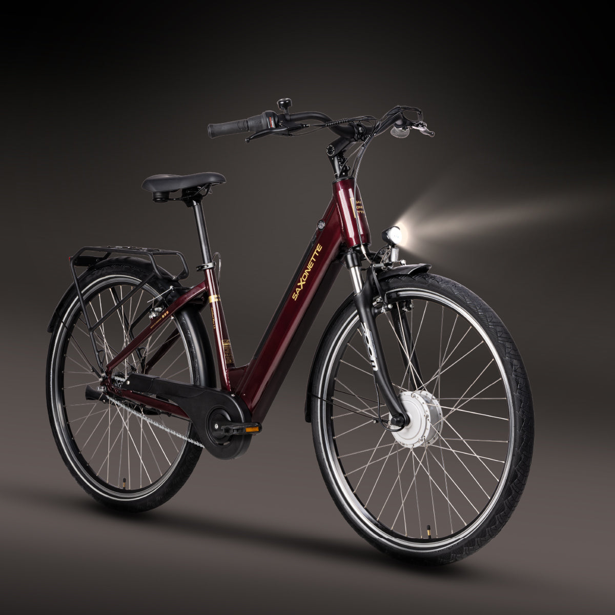 SAXONETTE Comfort Plus 5.0, Bordeaux – 468 Wh, 250 W Frontmotor, helles Frontlicht.